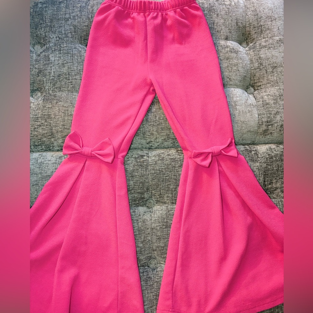 SHEIN Kids Pink Flared Bottoms with Bow Accents